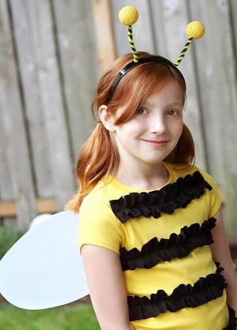 16. Cute Last-Minute Bumble Bee Halloween Costume for Girls