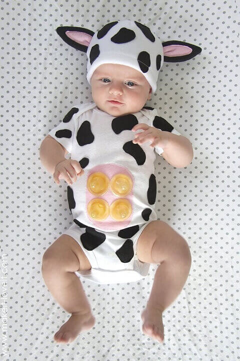 24. Cute Baby Cow Costume Idea for Halloween